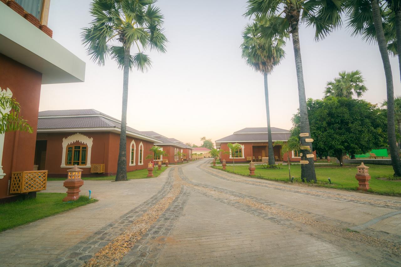 Westay @ Bagan Lotus Hotel Екстер'єр фото