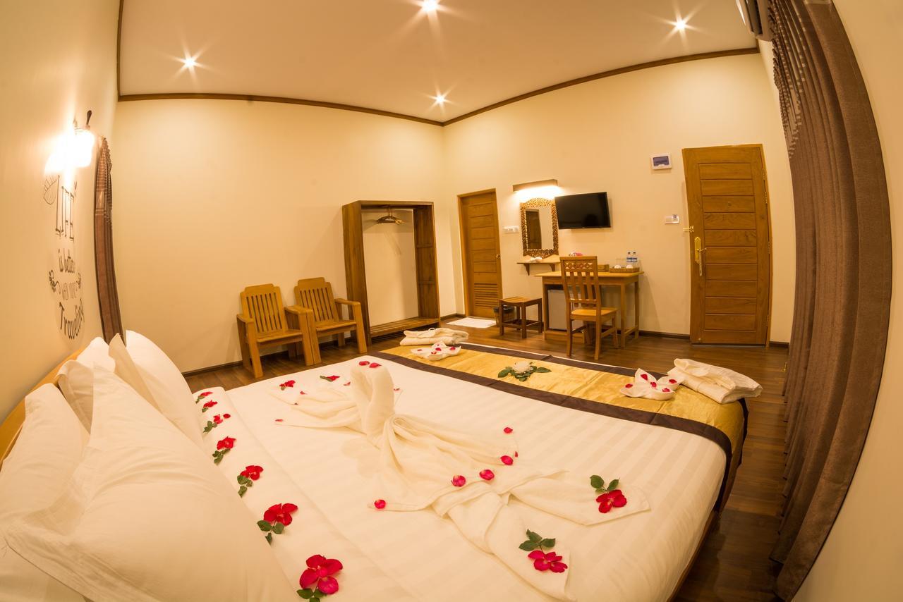 Westay @ Bagan Lotus Hotel Екстер'єр фото