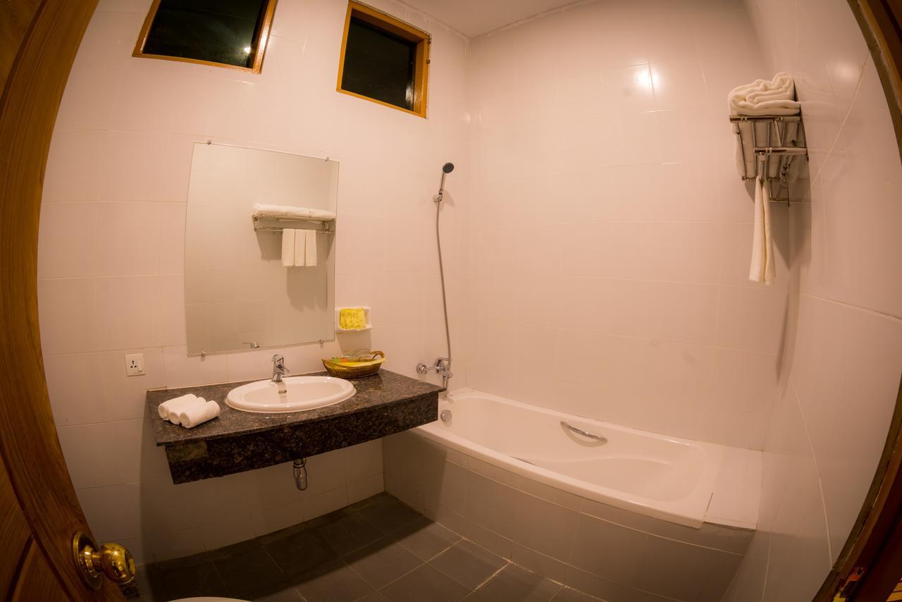 Westay @ Bagan Lotus Hotel Екстер'єр фото
