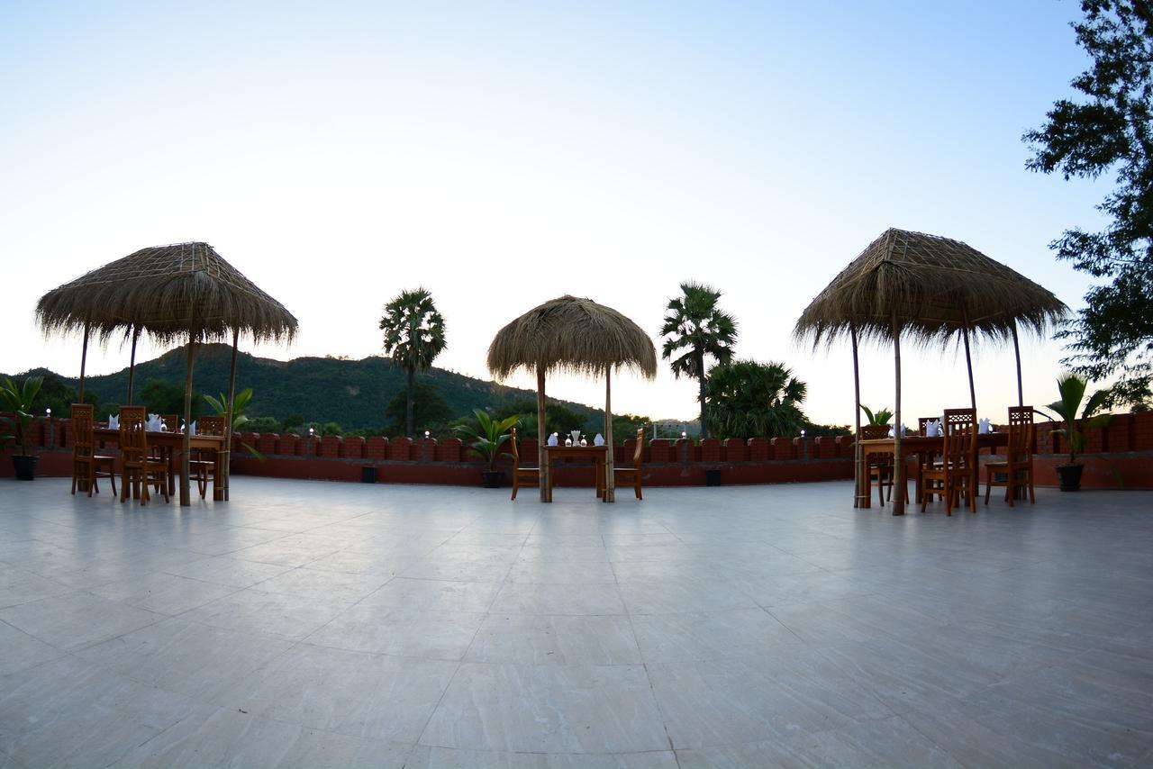 Westay @ Bagan Lotus Hotel Екстер'єр фото