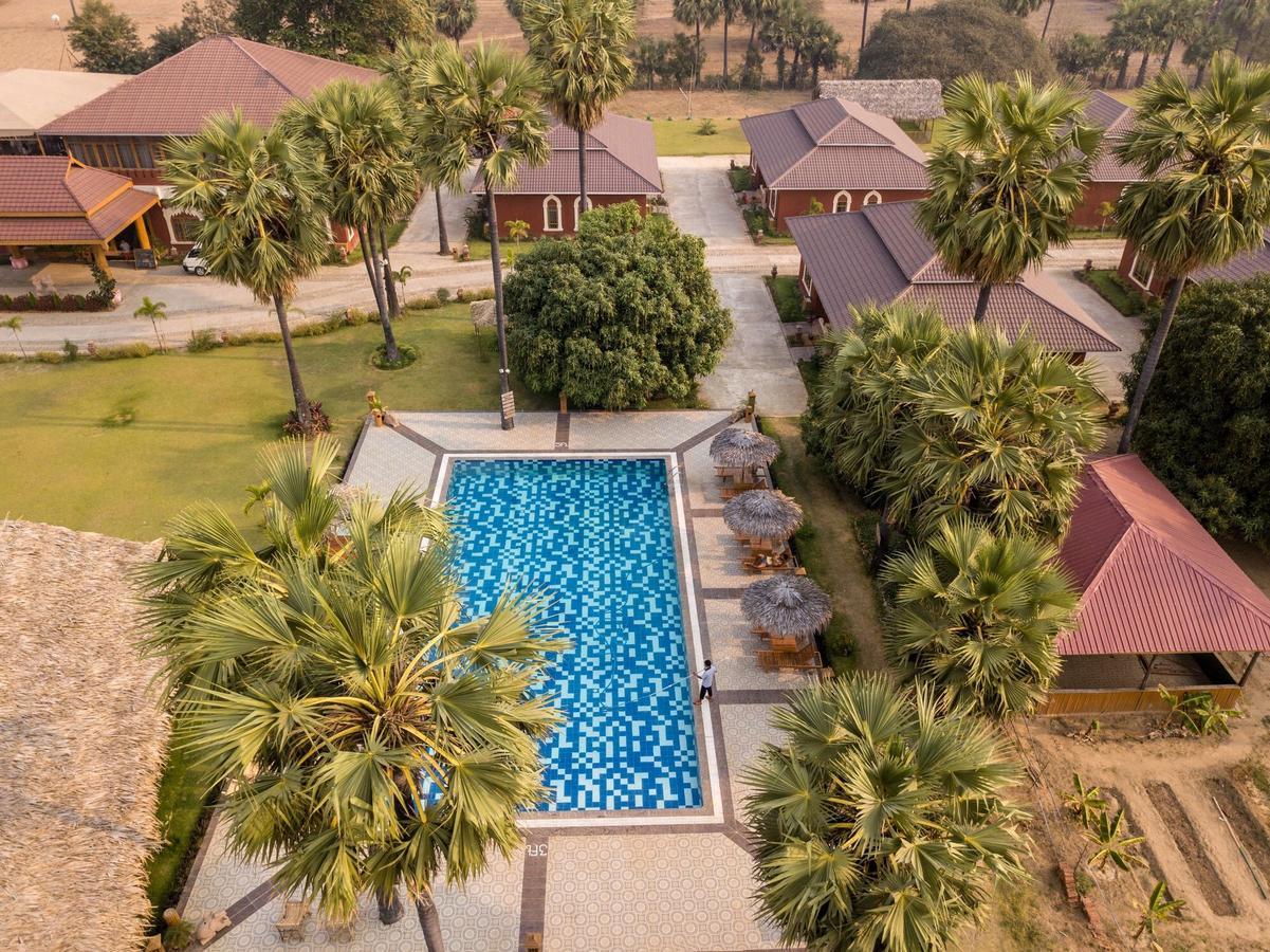 Westay @ Bagan Lotus Hotel Екстер'єр фото