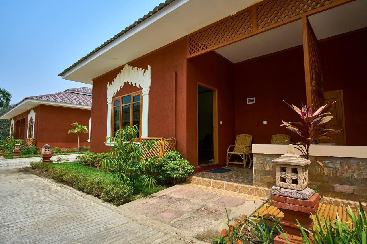 Westay @ Bagan Lotus Hotel Екстер'єр фото