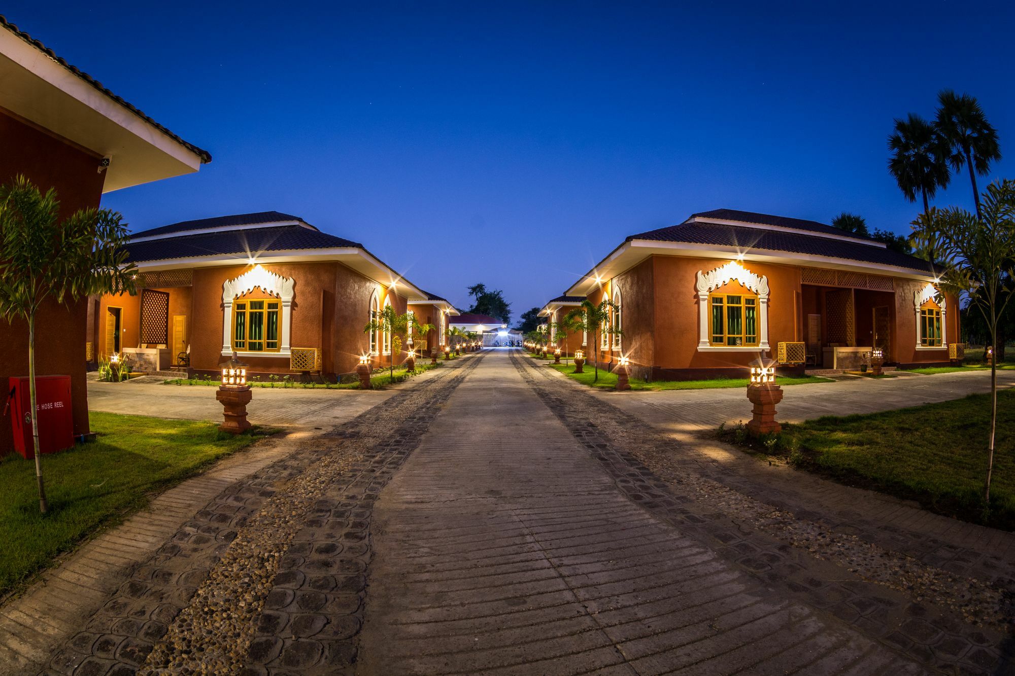Westay @ Bagan Lotus Hotel Екстер'єр фото