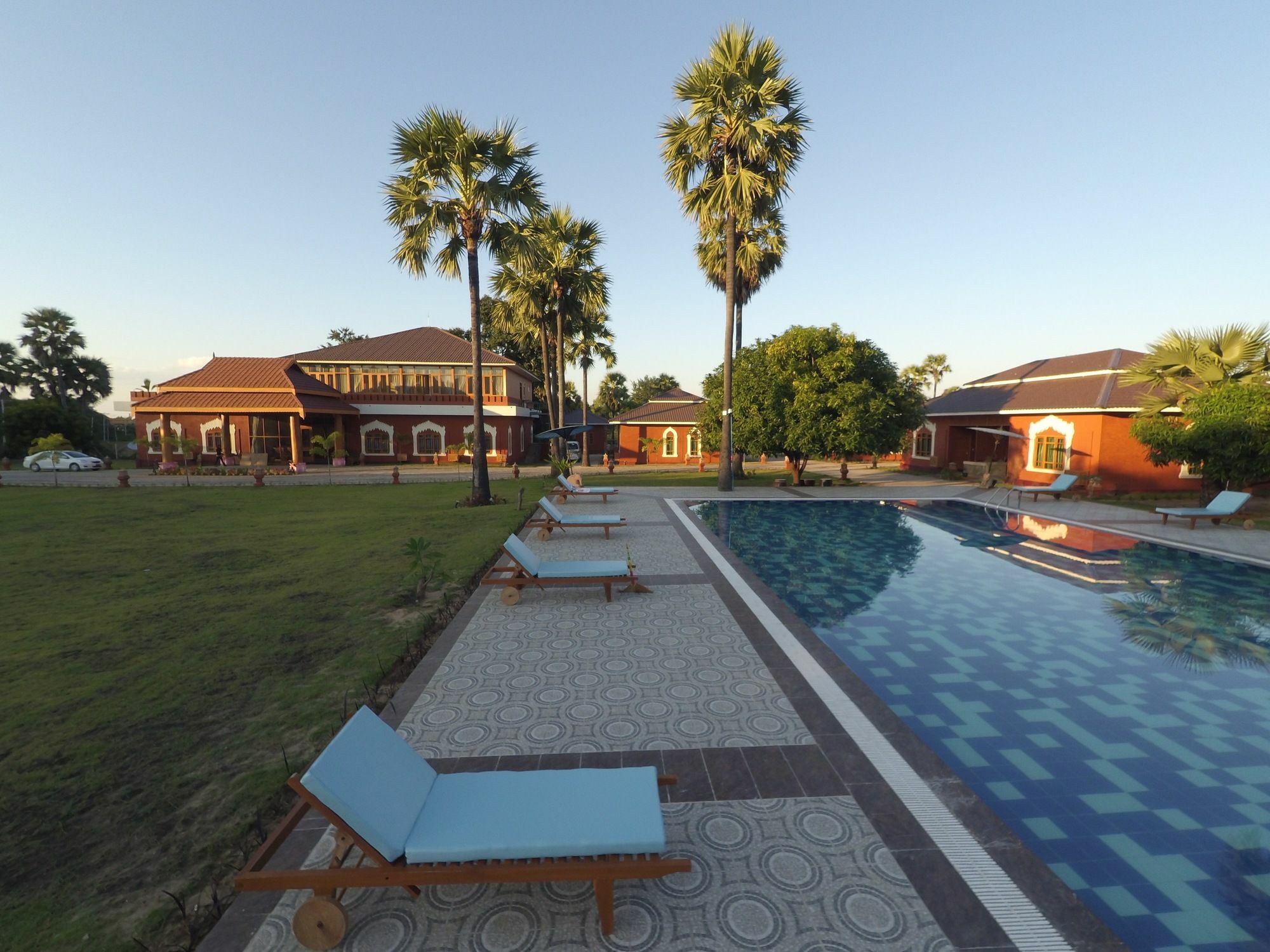 Westay @ Bagan Lotus Hotel Екстер'єр фото